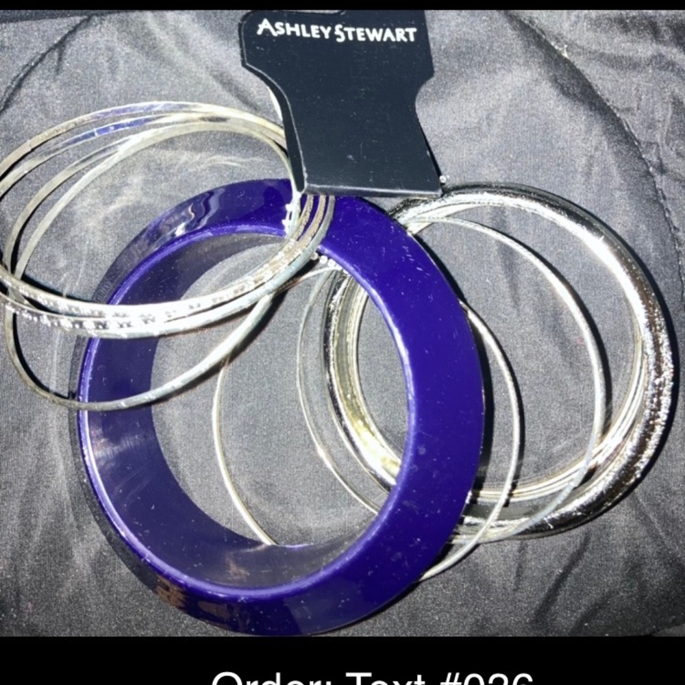 20 BANGLES